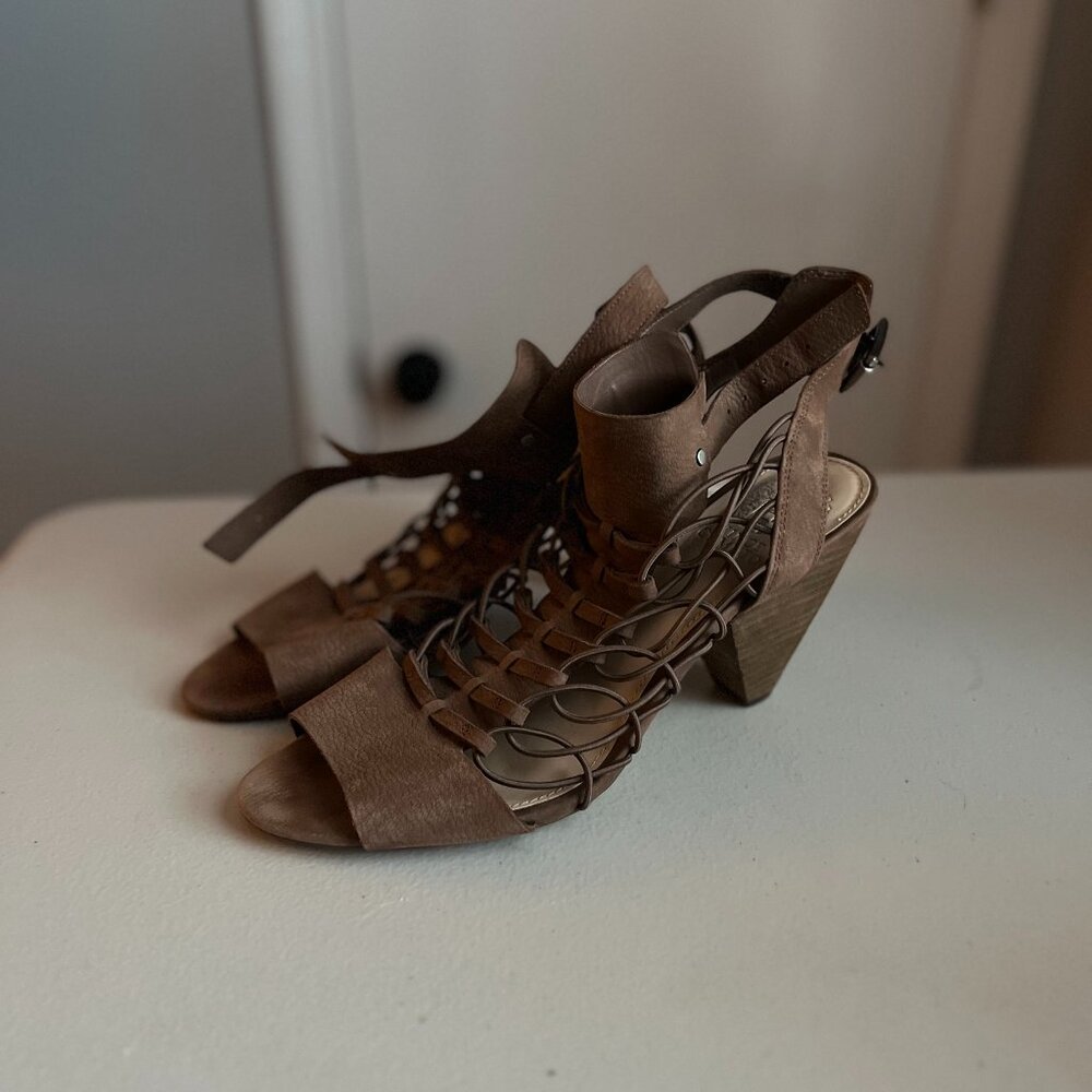 Vince Camuto Brown Stylish Leather Lattice Heeled Sandals sz 10M